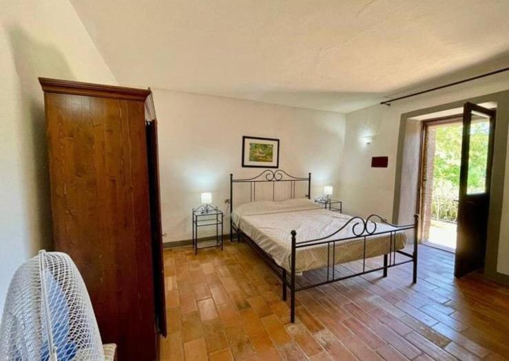 Rustico Jacuzzi & Wine Apartman La Collina Kültér fotó