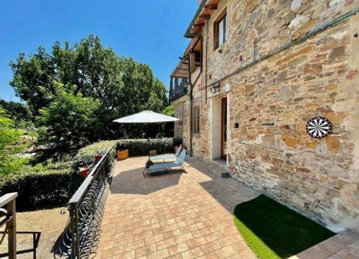 Rustico Jacuzzi & Wine Apartman La Collina Kültér fotó